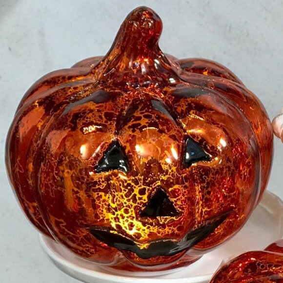 Valerie Parr Hill set of 2 Illuminated Murcery Glass Jack O Lanterns Pumpkins - Picture 2 of 11